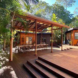 ananda-eco-house-eco-rainforest-retreat.hotelssunshinecoast.net/